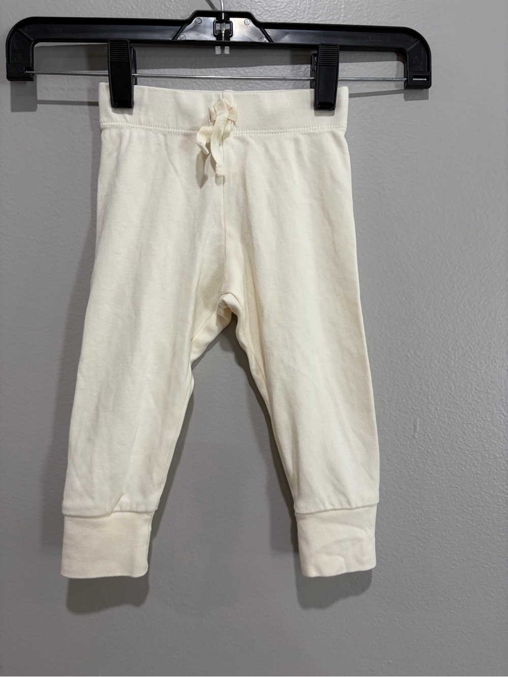 100% Organic Cotton Colored Organics Cream Drawstring Cruz Joggers size 12-18M